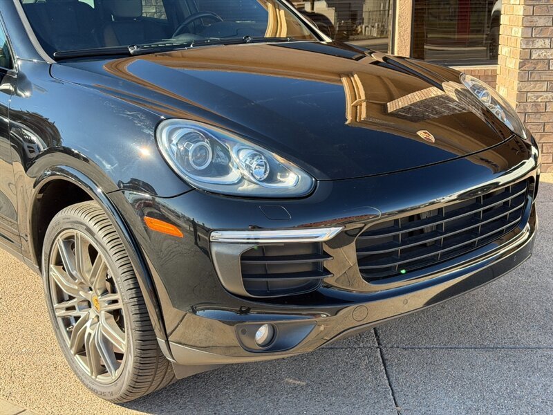 Black 2018 Porsche Cayenne Platinum Edition V6 SUV For Sale