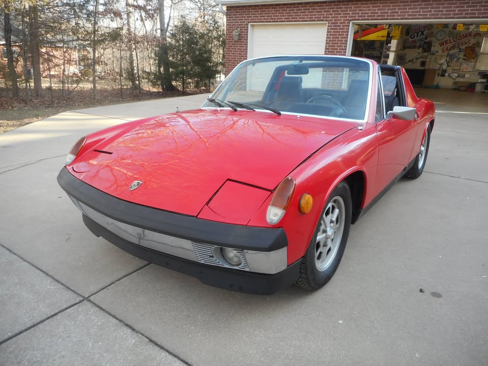 Classic red 1973 Porsche 914 manual coupe For Sale