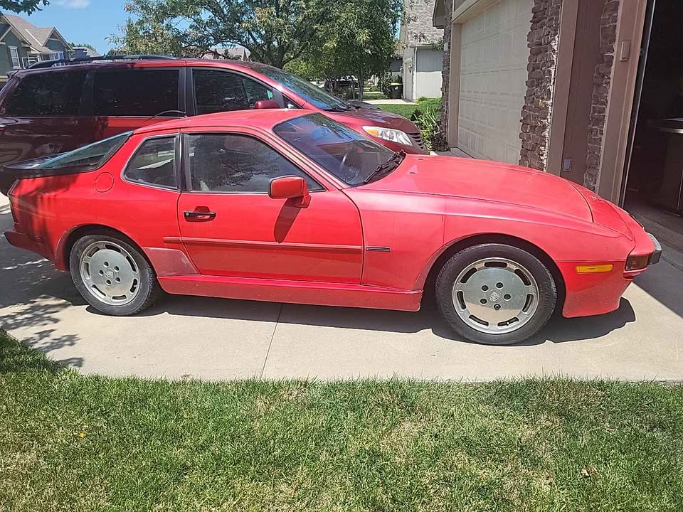Classic red 1987 Porsche 944 S manual coupe For Sale