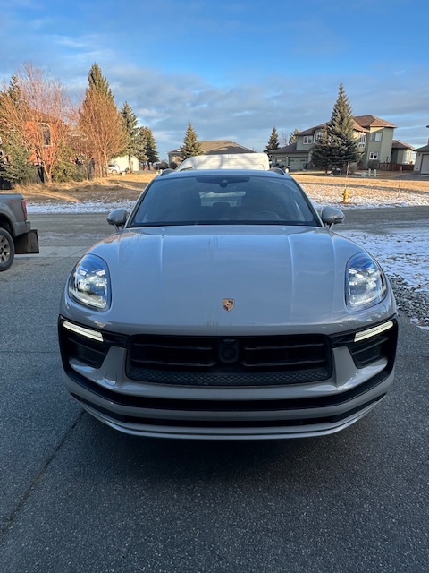 Gray 2023 Porsche Macan base model automatic SUV For Sale