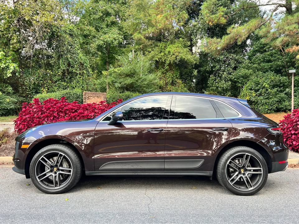 Mahogany Pearl Metallic 2021 Porsche Macan S SUV For Sale