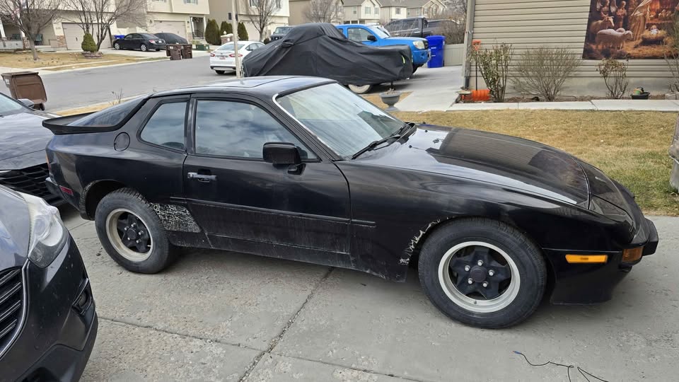 Black 1983 Porsche 944 coupe manual For Sale