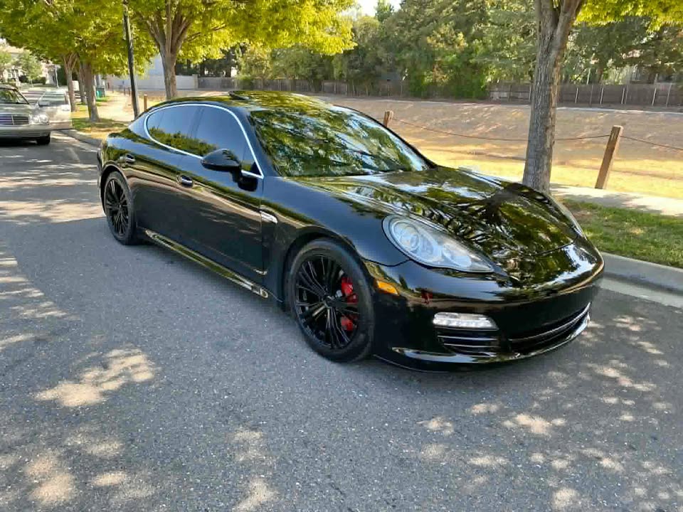 Black 2011 Porsche Panamera 4S V8 automatic sedan For Sale