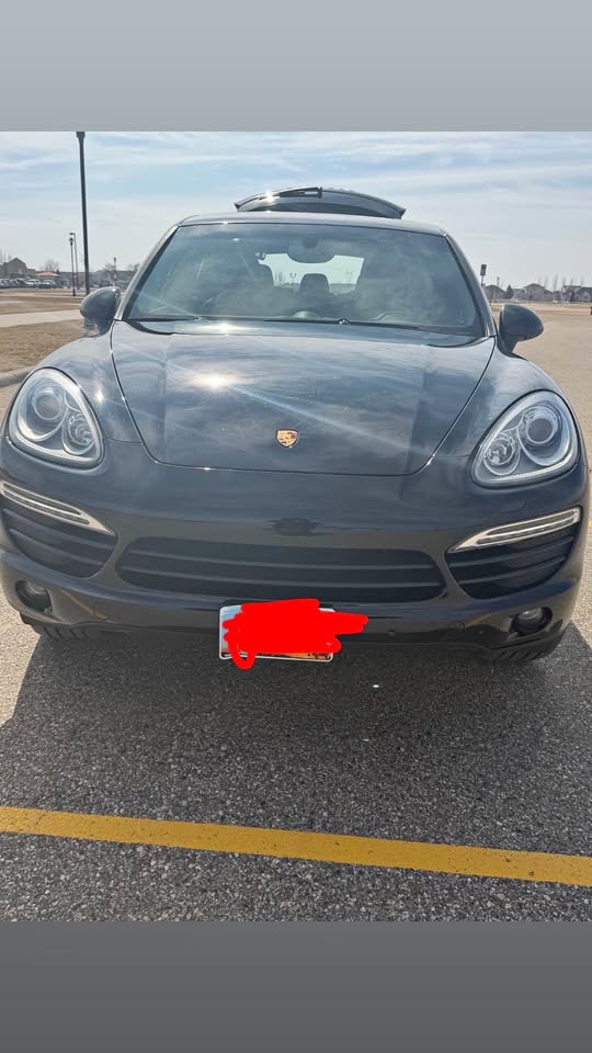Black 2014 Porsche Cayenne automatic SUV For Sale