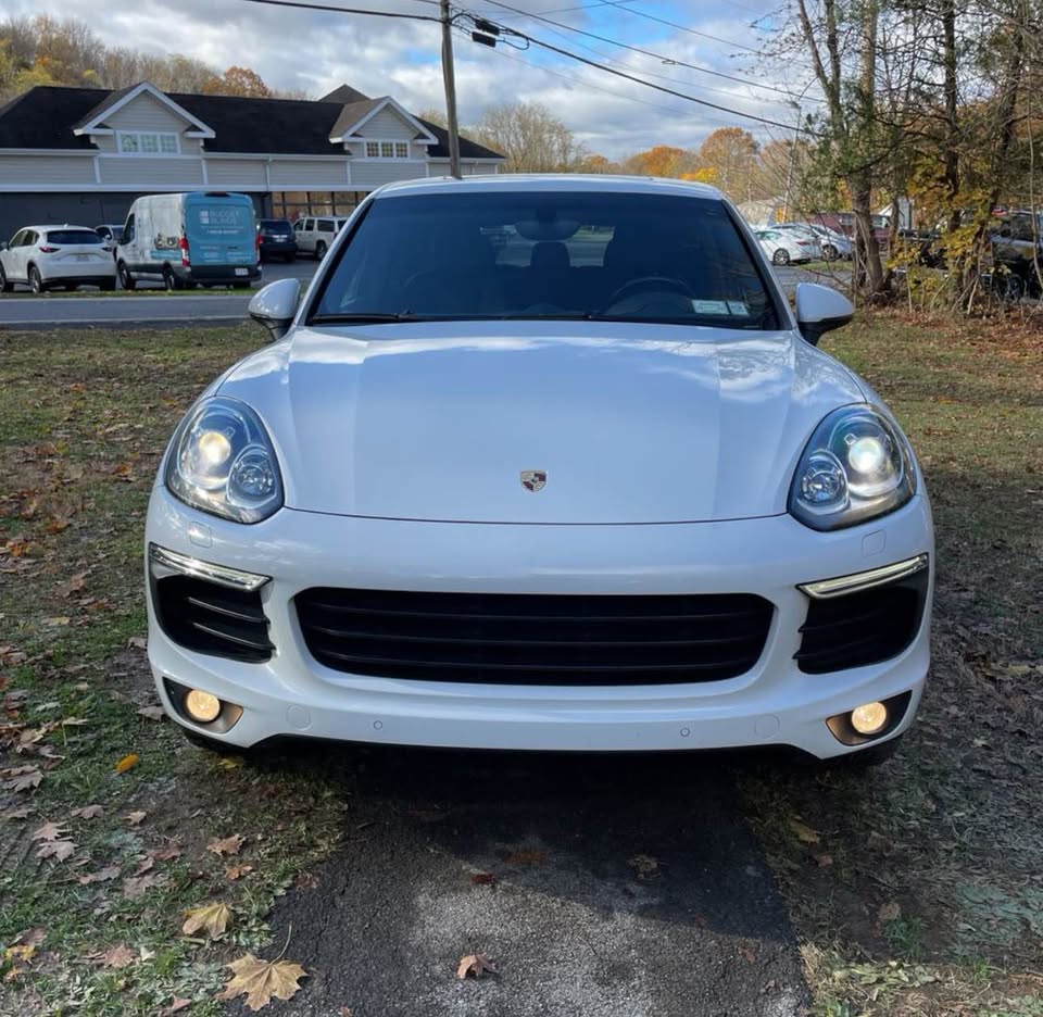White 2018 Porsche Cayenne Platinum Edition SUV For Sale
