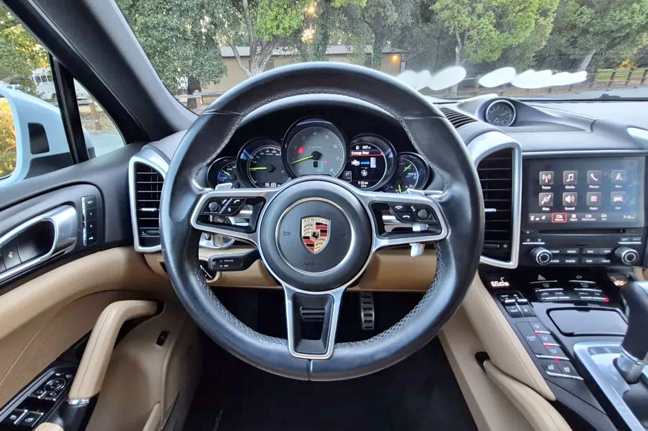 Black 2017 Porsche Cayenne S E-hybrid platinum edition SUV For Sale