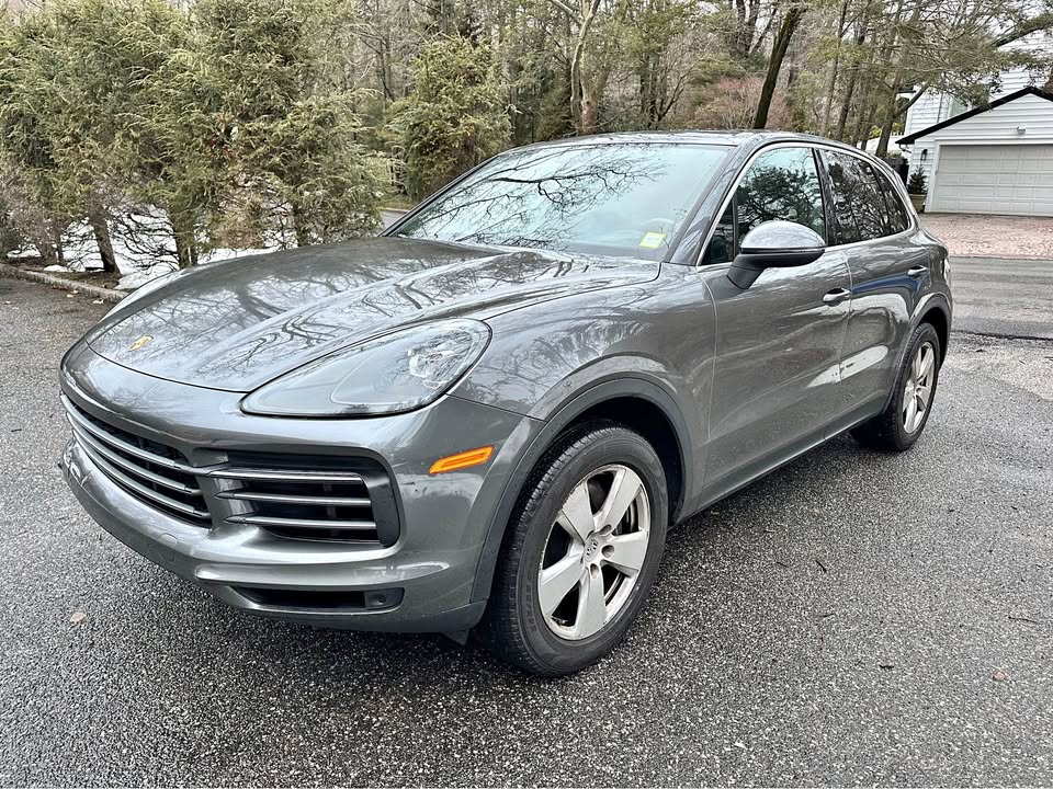 Gray 2019 Porsche Cayenne automatic SUV For Sale