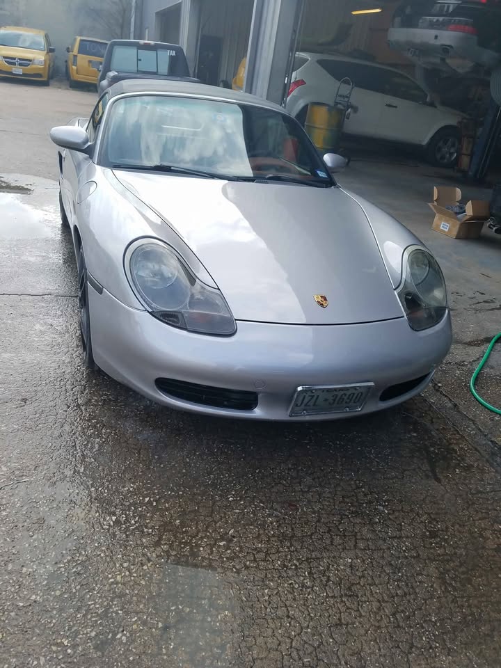 Silver 1999 Porsche Boxster manual cabriolet For Sale