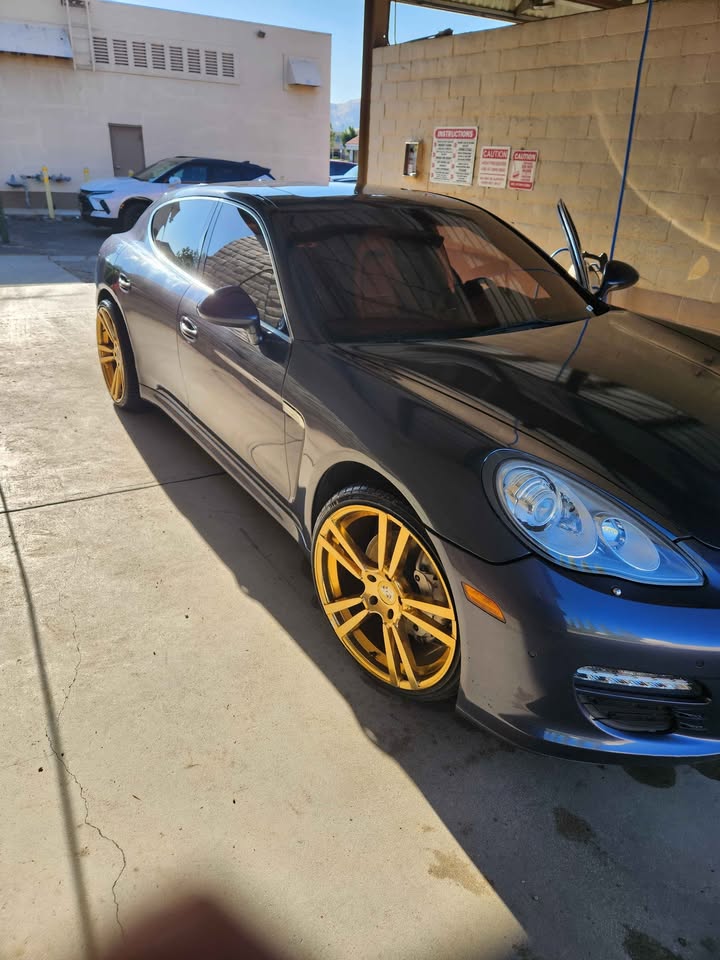 Gray 2011 Porsche Panamera 4S automatic sedan For Sale